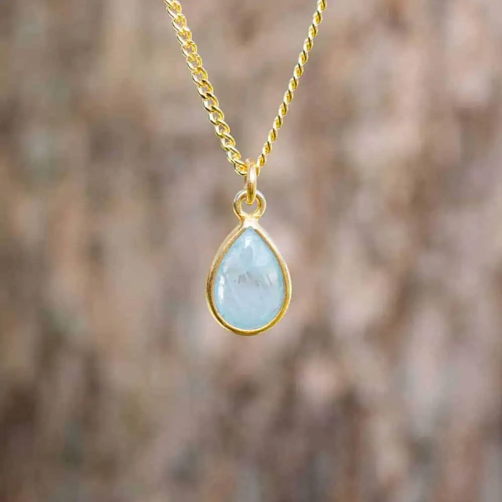 Gouden edelsteen ketting met blauw Aquamarijn hangertje Gold filled Goud