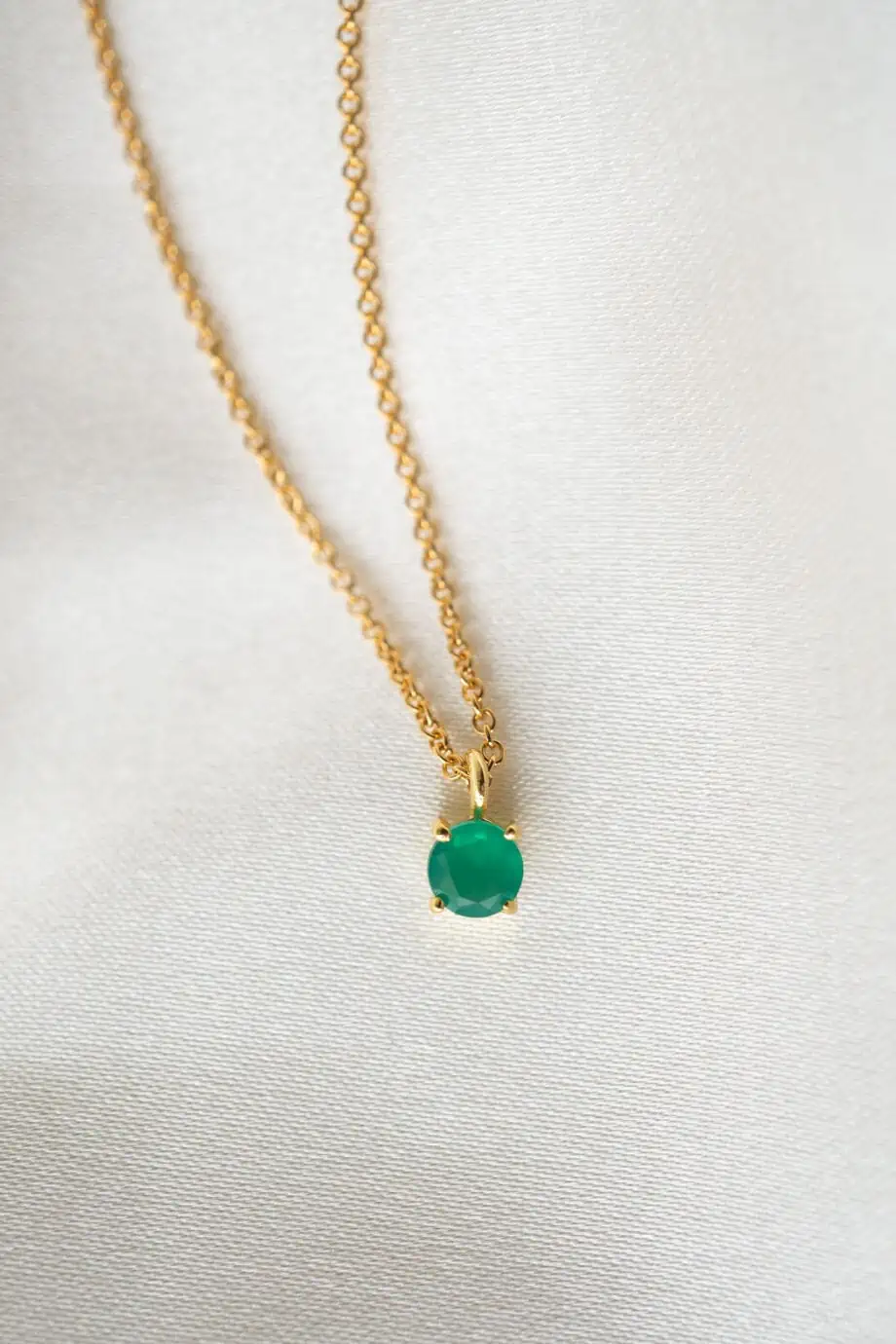 Gouden edelsteen ketting met groene chalcedoon edelsteentje hangertje van Gold filled Goud