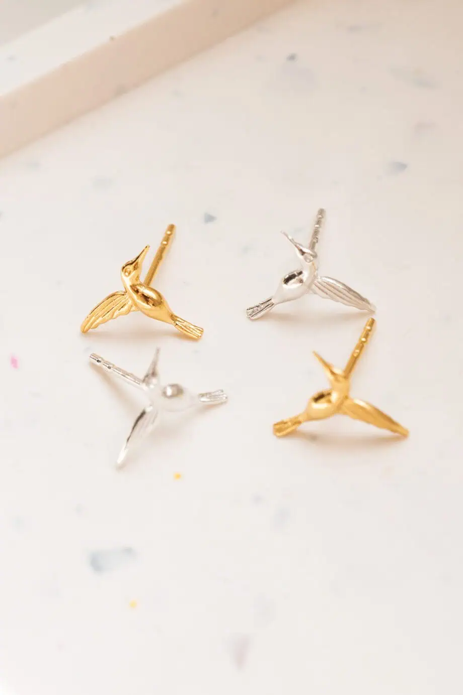 Zilveren en gouden oorknopjes kolibrie hummingbird oorbellen studs van goud verguld Sterling Zilver