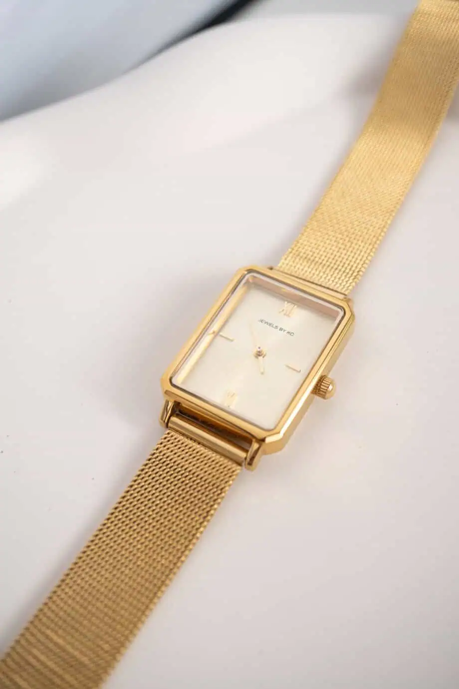 Gouden dames horloge goud vierkant wijzerplaat met mesh milanese bandje hartjes armbandje van Goud op zilver Stainless steel