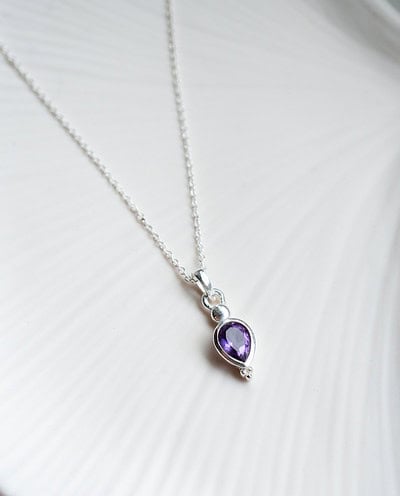 Zilveren ketting met paars edelsteentje amethist geboortesteen kettinkje februari paars steentje amethyst van sterling zilver