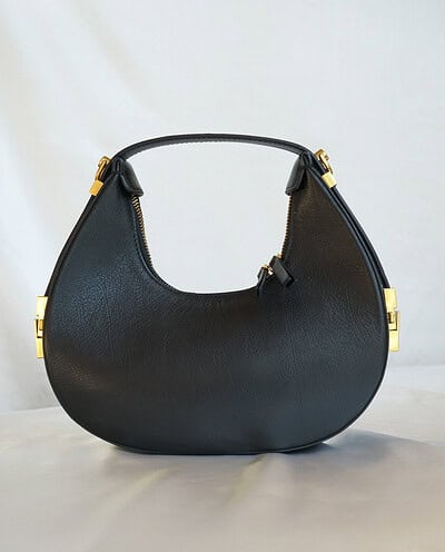 Leren schoudertas zwart handtas coccinelle whisper look-alike designer dupe bag Osoi Toni tasje black half moon halve maan tas zwarte kleur