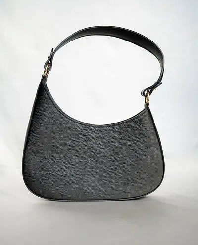 Zwarte crescent moon tas schoudertasje dames van italiaans leer designer dupe zwart tasje handtas the row look-alike -5